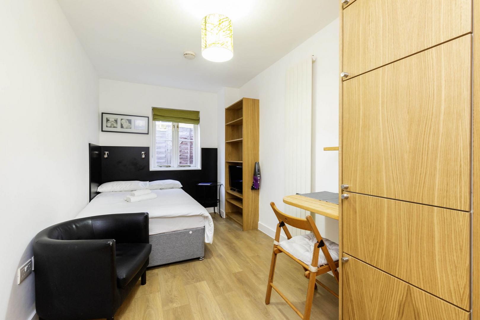  Rent includes electricity, water, and heating Finchley Road, Hampstead